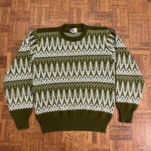 Vintage 60s Pilgrim Sportswear‎ Aztec green print